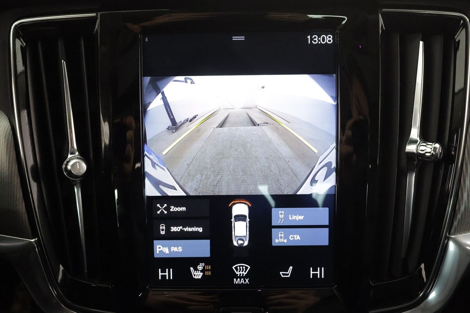 Volvo S90 2019 D5 AWD Business Inscription aut * Kattoluukku / Webasto / ACC / Full-LED / 360° / Sportnahat Muistilla / Navi * - Suomi-auto / Kahdet renkaat aluvanteilla / Merkkihuollot