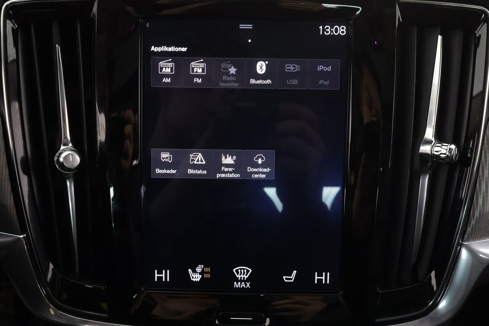 Volvo S90 2019 D5 AWD Business Inscription aut * Kattoluukku / Webasto / ACC / Full-LED / 360° / Sportnahat Muistilla / Navi * - Suomi-auto / Kahdet renkaat aluvanteilla / Merkkihuollot