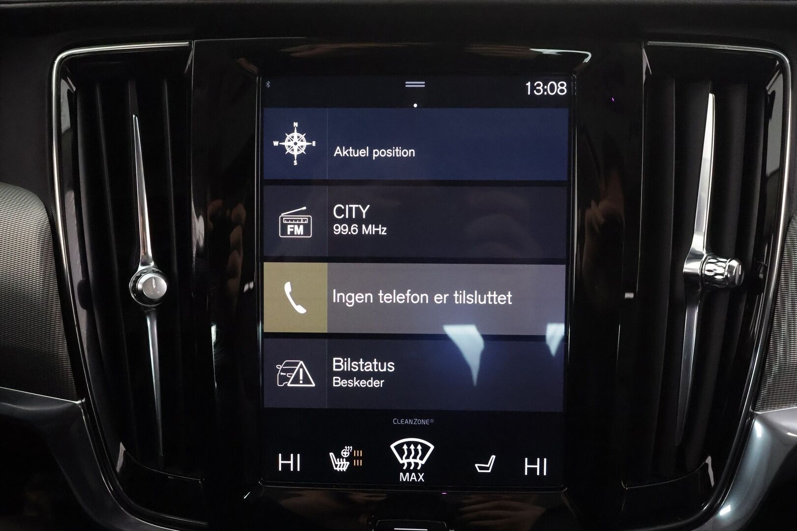 Volvo S90 2019 D5 AWD Business Inscription aut * Kattoluukku / Webasto / ACC / Full-LED / 360° / Sportnahat Muistilla / Navi * - Suomi-auto / Kahdet renkaat aluvanteilla / Merkkihuollot