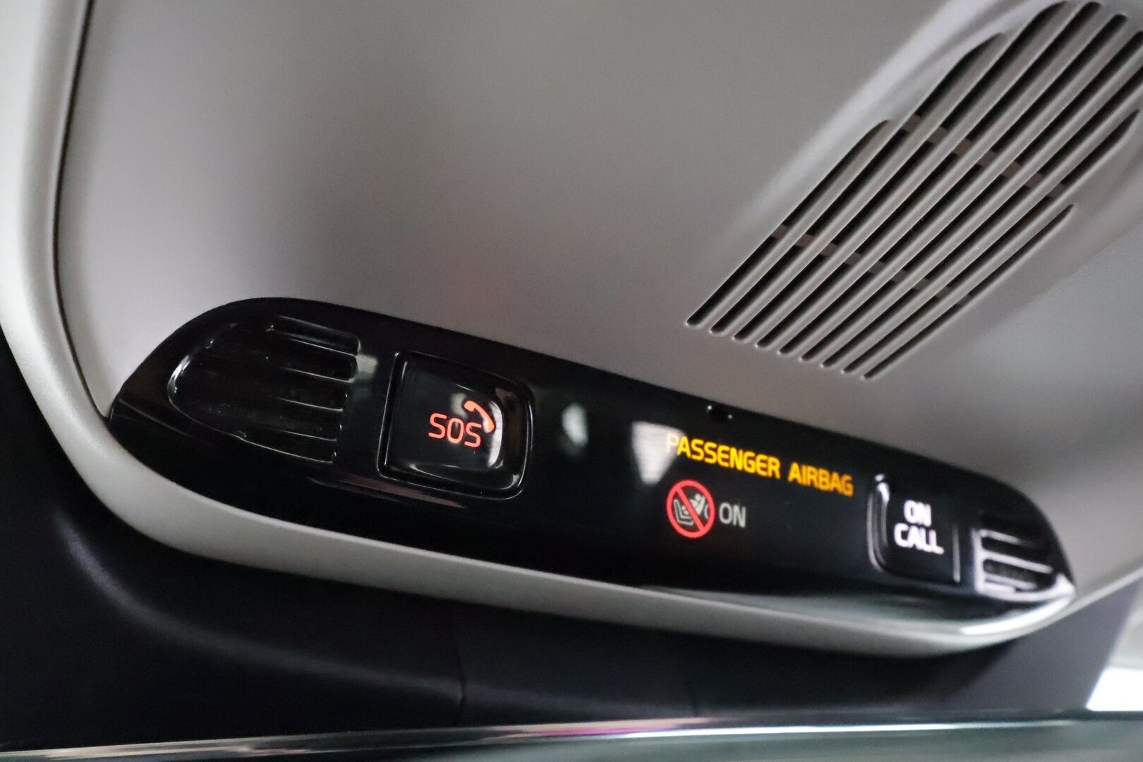 Volvo S90 2019 D5 AWD Business Inscription aut * Kattoluukku / Webasto / ACC / Full-LED / 360° / Sportnahat Muistilla / Navi * - Suomi-auto / Kahdet renkaat aluvanteilla / Merkkihuollot