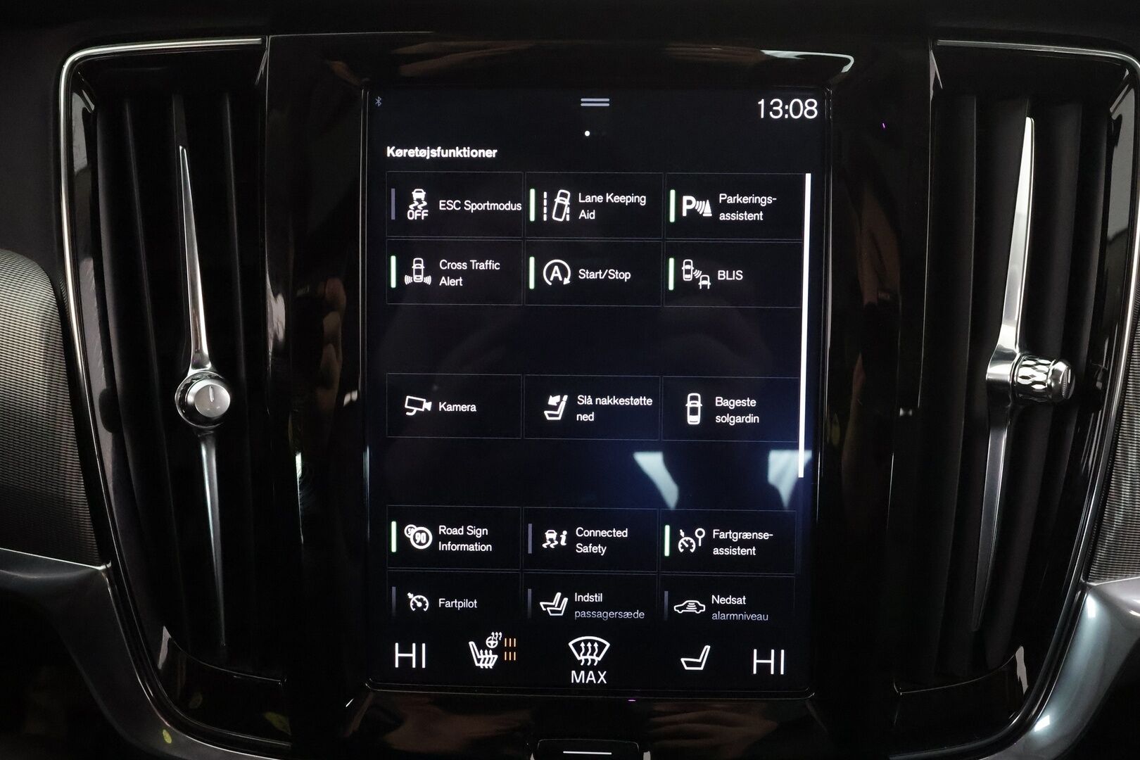 Volvo S90 2019 D5 AWD Business Inscription aut * Kattoluukku / Webasto / ACC / Full-LED / 360° / Sportnahat Muistilla / Navi * - Suomi-auto / Kahdet renkaat aluvanteilla / Merkkihuollot