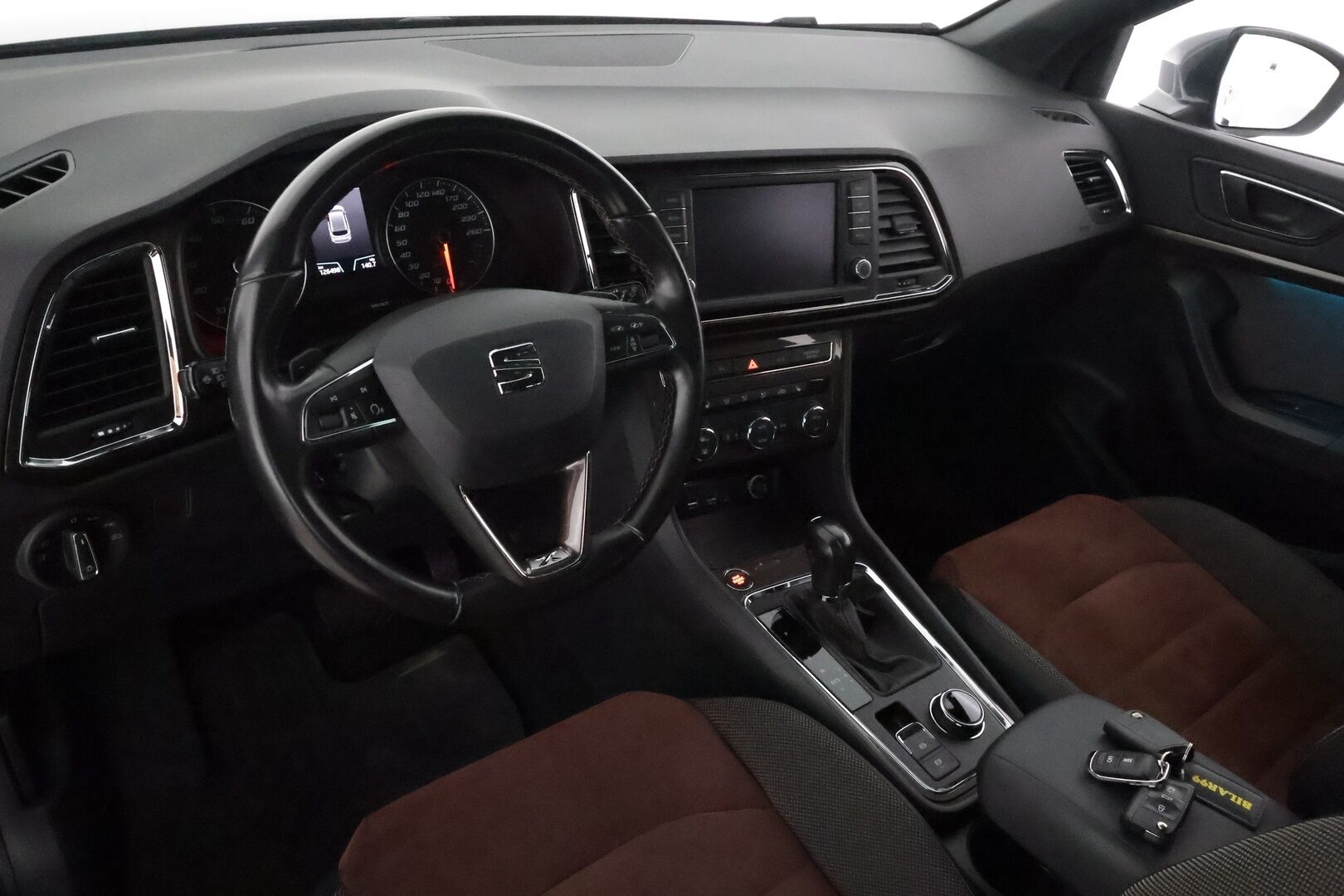 Seat Ateca 2019 1,5 TSI 150 EVO Xcellence DSG **Adapt.vakkari / P.kamera / LED / Koukku / Webasto / Navi / KeylessGo** - Suomi-auto / Kahdet renkaat aluvanteilla 