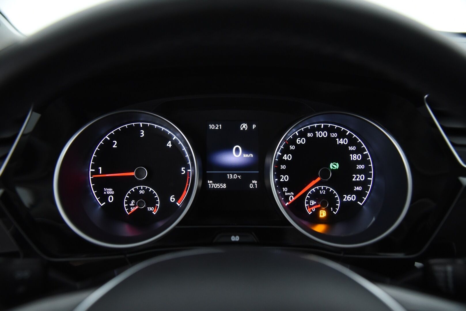 Volkswagen Touran 2019 Highline 1,6 TDI SCR 85 kW (115 hv) DSG-automaatti / ACC / LED / Lohkolämmitin / Tutkat / Koukku / 7P - Suomi-auto / Hihna vaihdettu 06/2025 