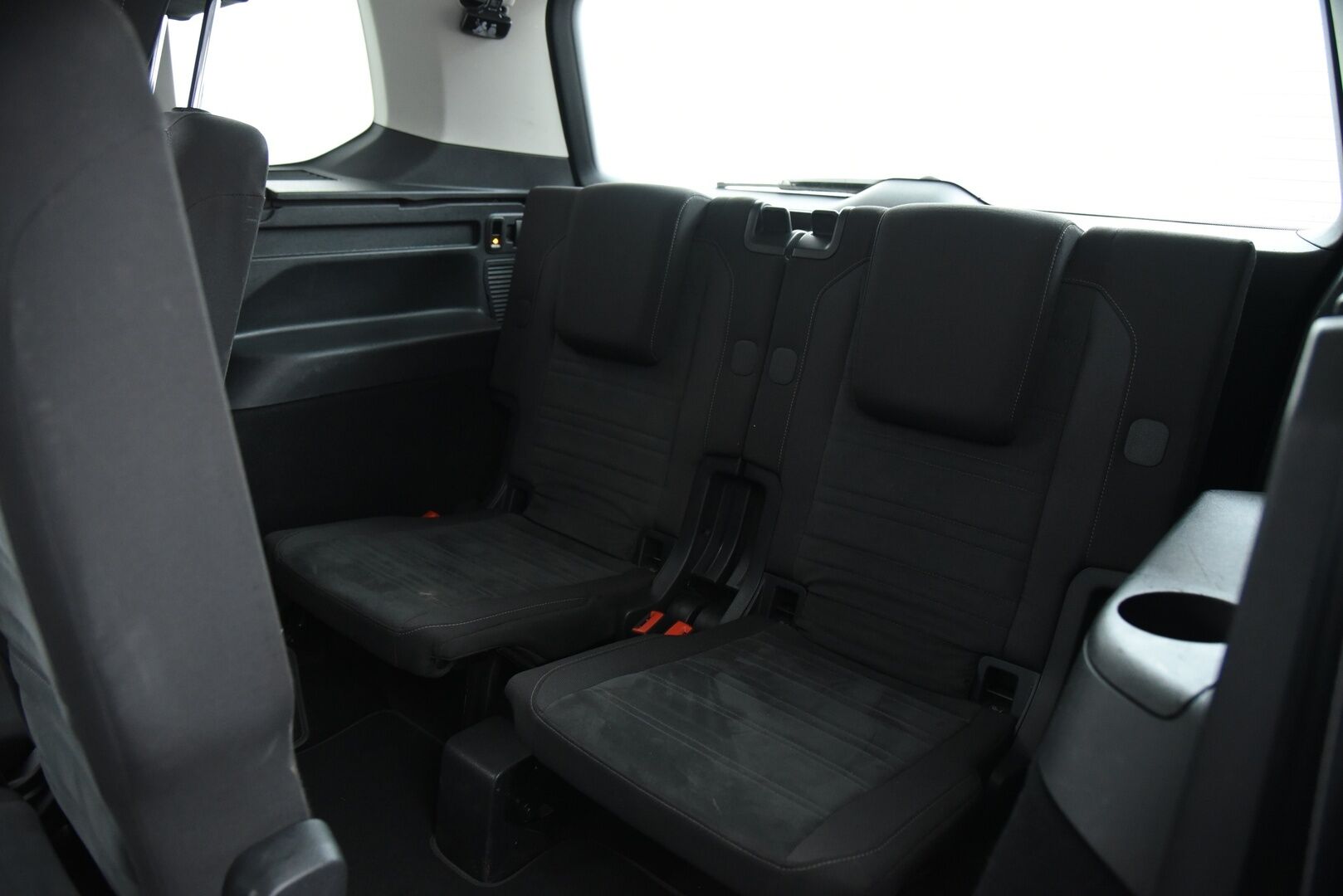 Volkswagen Touran 2019 Highline 1,6 TDI SCR 85 kW (115 hv) DSG-automaatti / ACC / LED / Lohkolämmitin / Tutkat / Koukku / 7P - Suomi-auto / Hihna vaihdettu 06/2025 