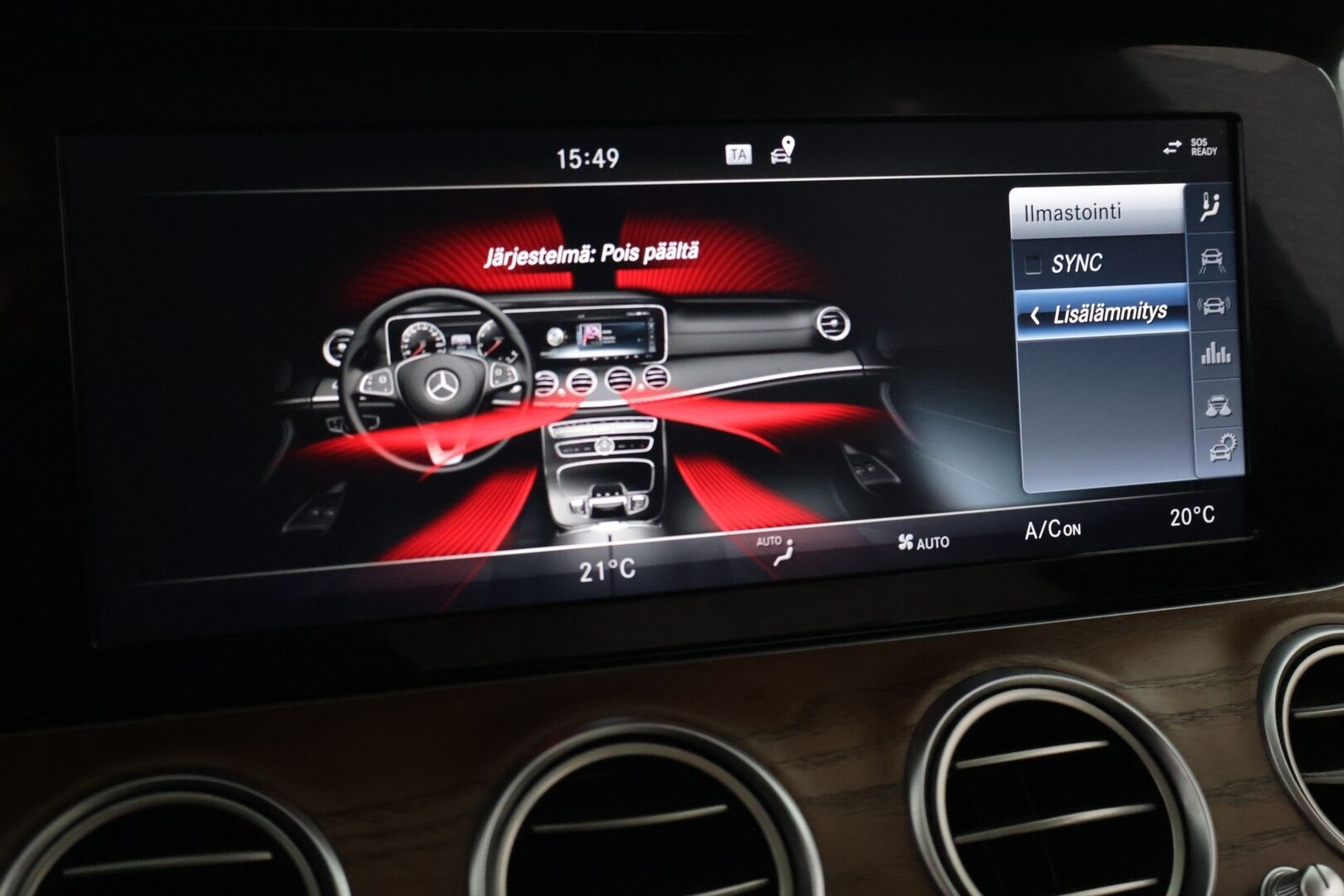 Mercedes-Benz E 2016 220 d - Navi | P-kamera | Koukku | Ambient | LED | Ambient | Webasto