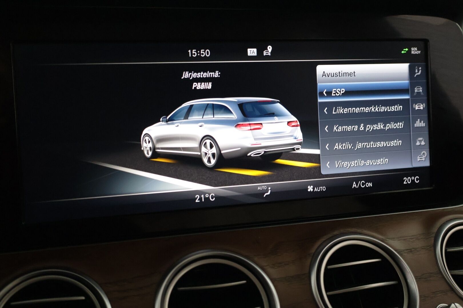 Mercedes-Benz E 2016 220 d - Navi | P-kamera | Koukku | Ambient | LED | Ambient | Webasto