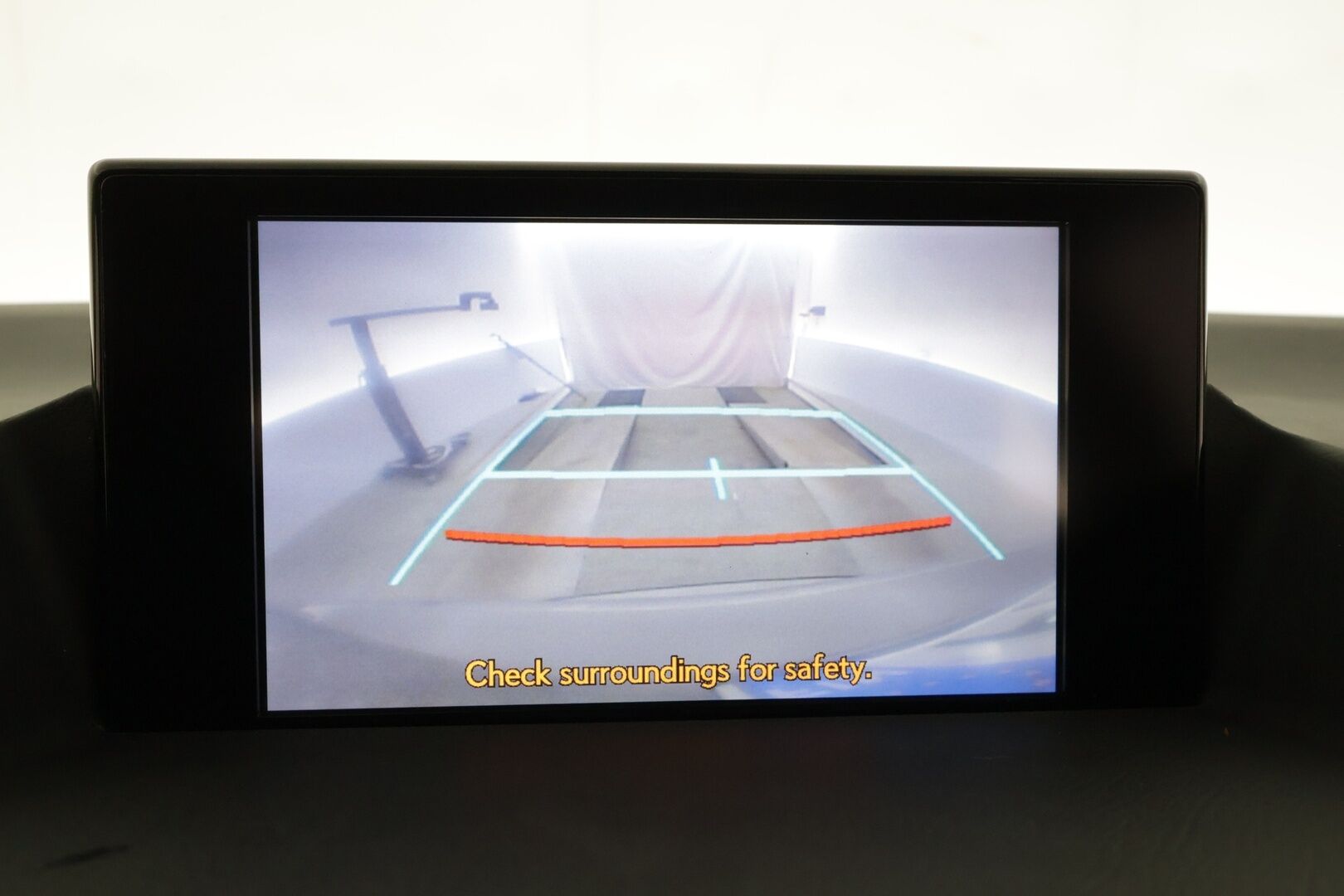 Lexus CT 2016 200h Hybrid A F Sport * Vakkari / P.kamera / Puolinahat / Navi / Auto.ilmastointi * - Kahdet renkaat aluvanteilla