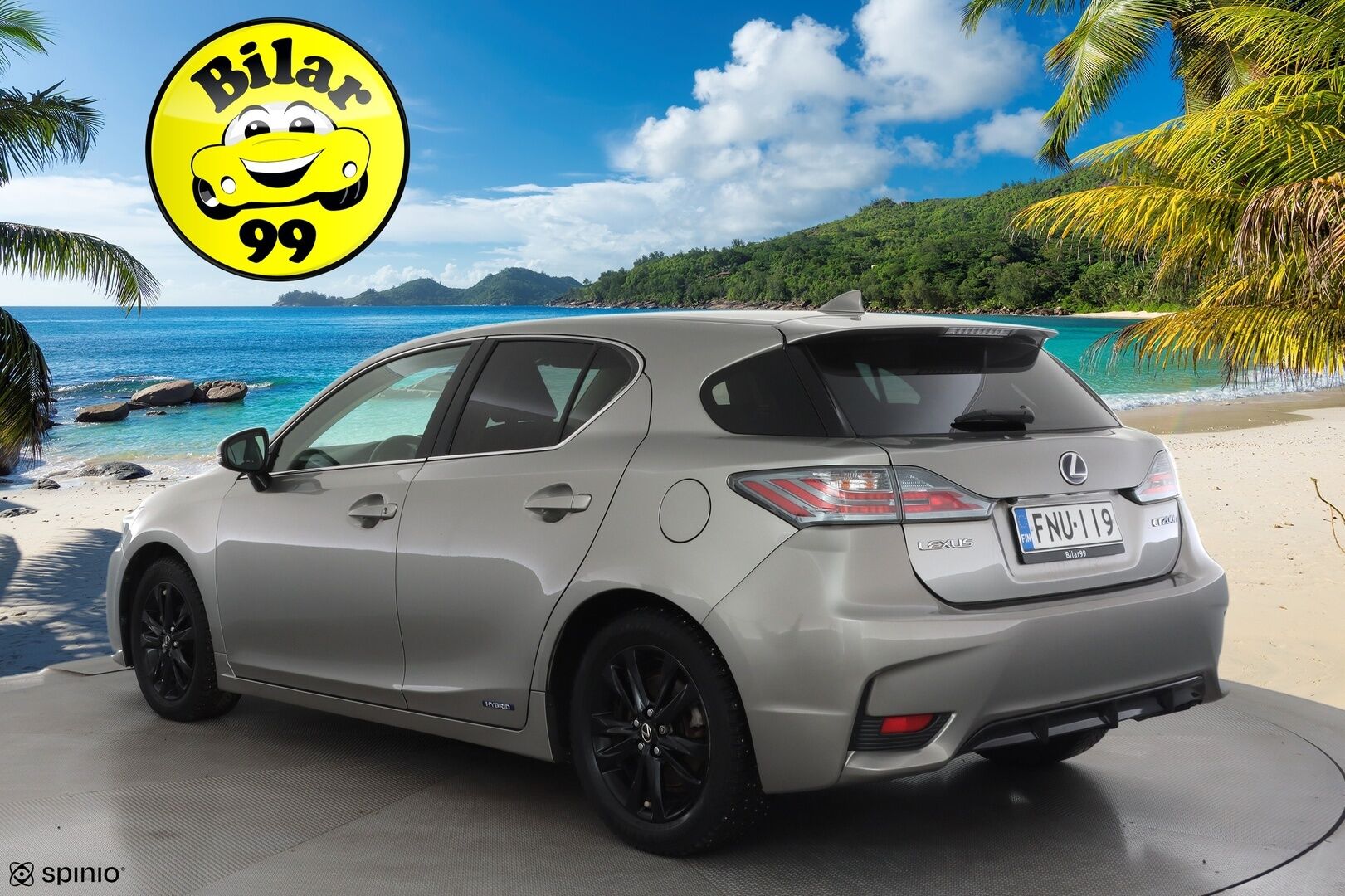 Lexus CT 2016 200h Hybrid A F Sport * Vakkari / P.kamera / Puolinahat / Navi / Auto.ilmastointi * - Kahdet renkaat aluvanteilla