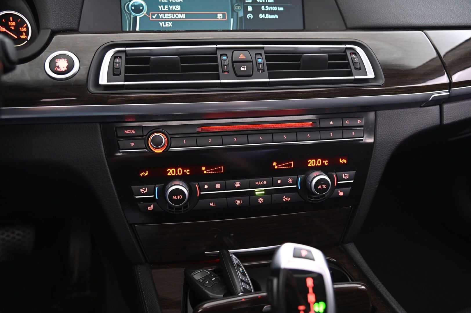 BMW 730 2009 A F01 Sedan - Hifit | Webasto | Kattoluukku | Proffa.Navi | Comfort penkit muistilla | 2x Renkaat&alumiinivanteet