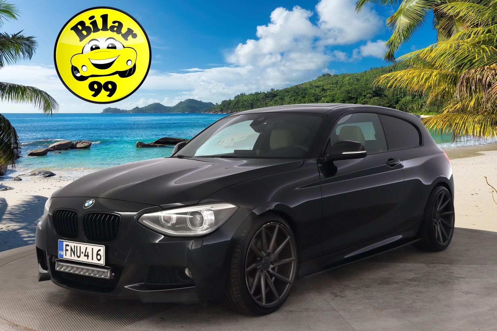 BMW 125 2014 125d M-Sport *Sporttinahat / H&K / Kattoluukku / Proffa Navi / Webasto / Tutkat* - Juuri Leimattu / 2x renkaat ja vanteet / Näyttävä