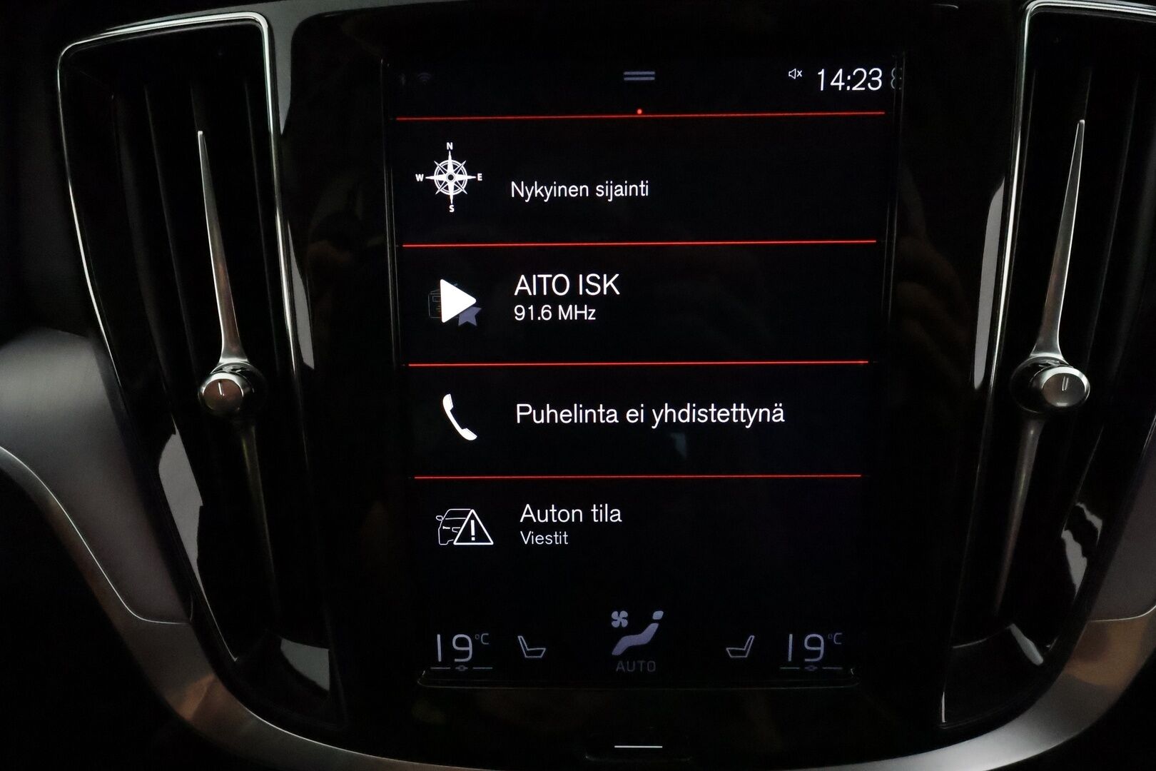 Volvo V60 Cross Country 2019 D4 AWD aut **Webasto / Adapt.Vakkari / Full-LED / P.kamera / Sporttipenkki Muistilla / Navi / Kaistavahti / Keyless** - Suomi-auto / Kahdet Renkaat