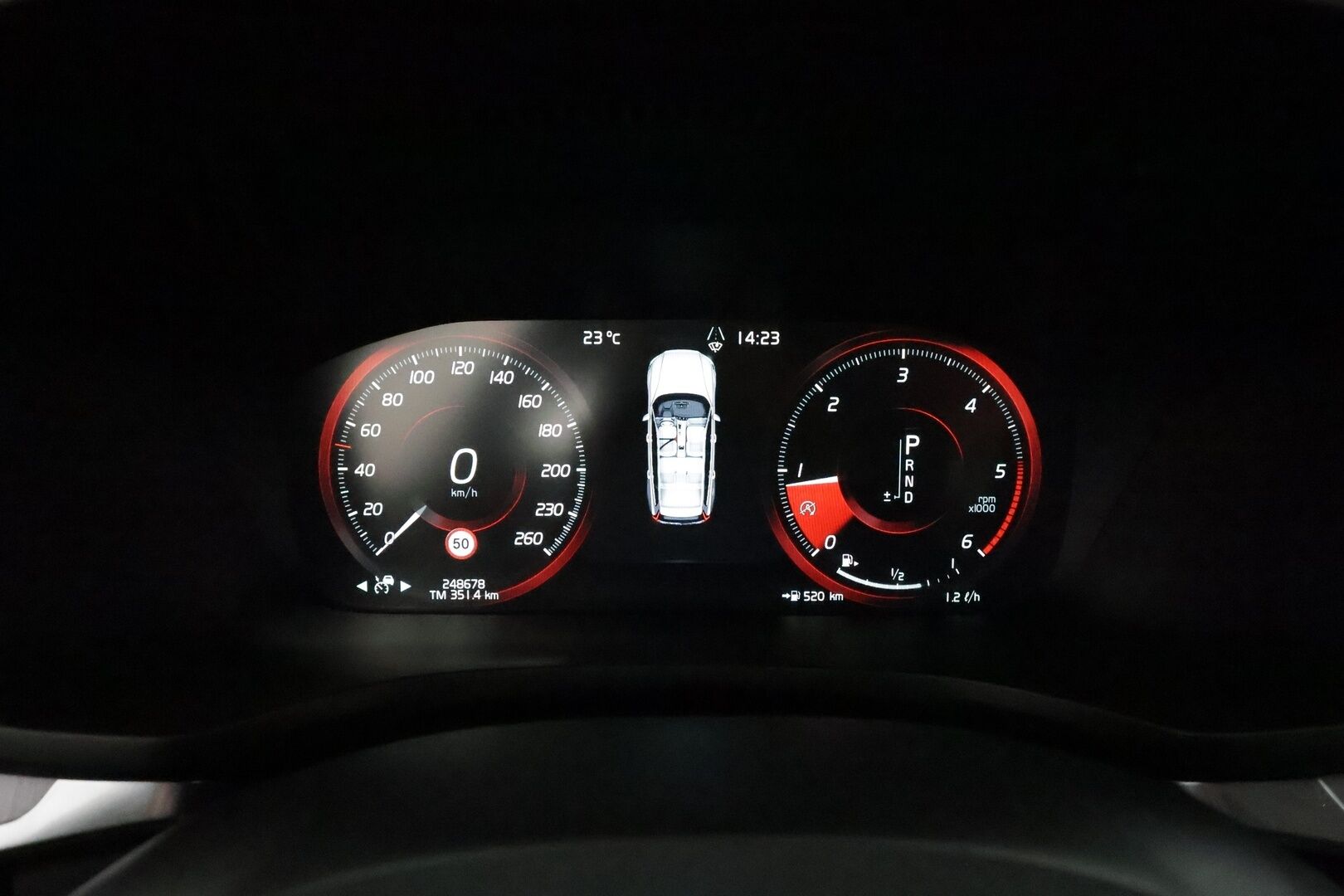 Volvo V60 Cross Country 2019 D4 AWD aut **Webasto / Adapt.Vakkari / Full-LED / P.kamera / Sporttipenkki Muistilla / Navi / Kaistavahti / Keyless** - Suomi-auto / Kahdet Renkaat