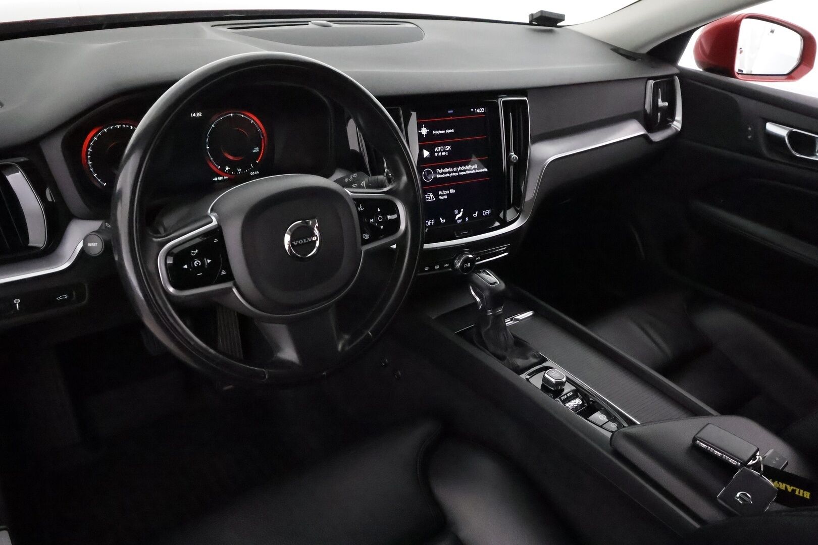 Volvo V60 Cross Country 2019 D4 AWD aut **Webasto / Adapt.Vakkari / Full-LED / P.kamera / Sporttipenkki Muistilla / Navi / Kaistavahti / Keyless** - Suomi-auto / Kahdet Renkaat