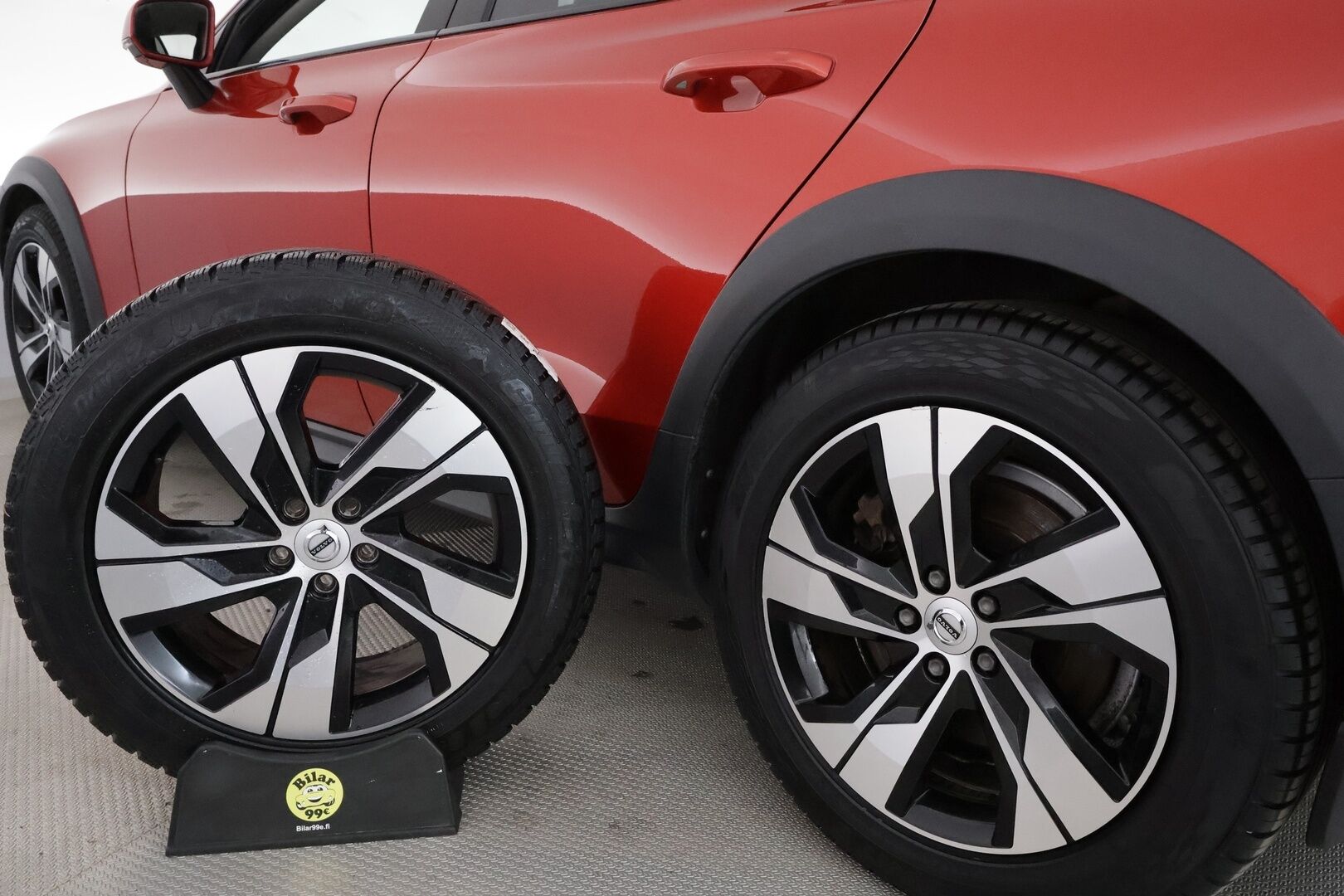 Volvo V60 Cross Country 2019 D4 AWD aut **Webasto / Adapt.Vakkari / Full-LED / P.kamera / Sporttipenkki Muistilla / Navi / Kaistavahti / Keyless** - Suomi-auto / Kahdet Renkaat