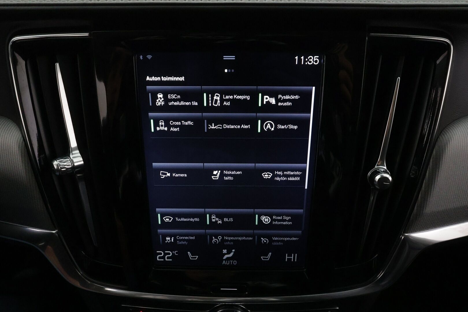 Volvo V90 2017 D5 AWD Inscription aut - | ACC | Webasto | Koukku | HUD | Ilmastoidut muistipenkit | Panorama | P. Kamera |
