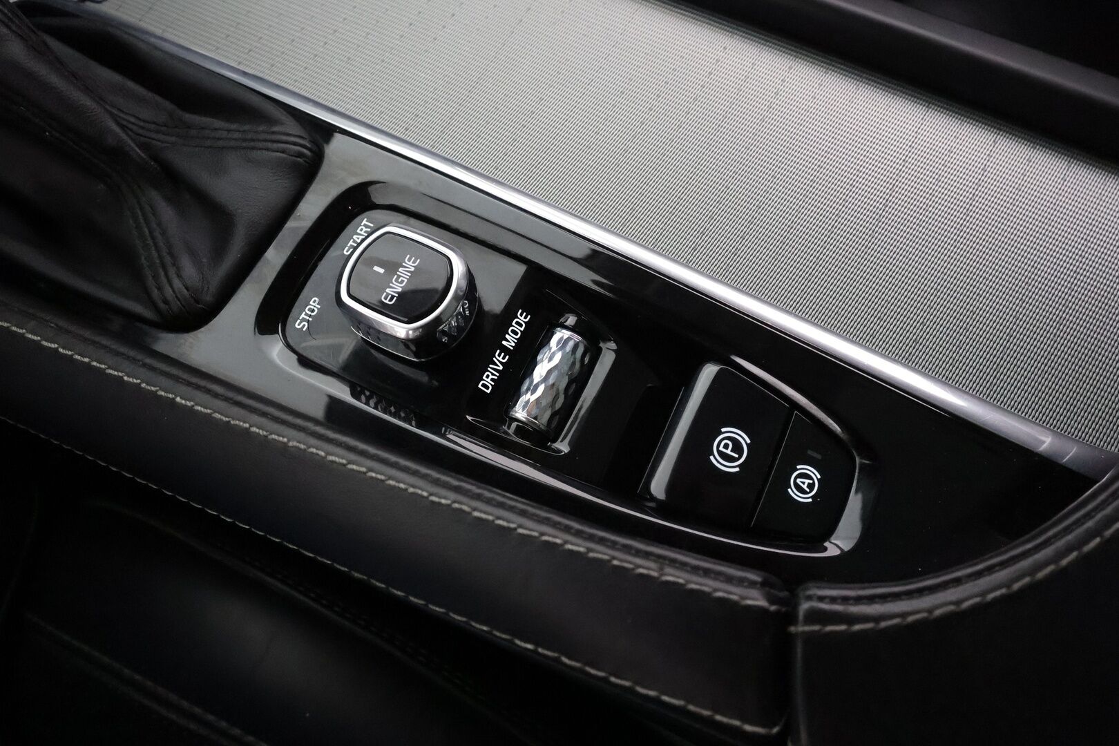 Volvo V90 2017 D5 AWD Inscription aut - | ACC | Webasto | Koukku | HUD | Ilmastoidut muistipenkit | Panorama | P. Kamera |