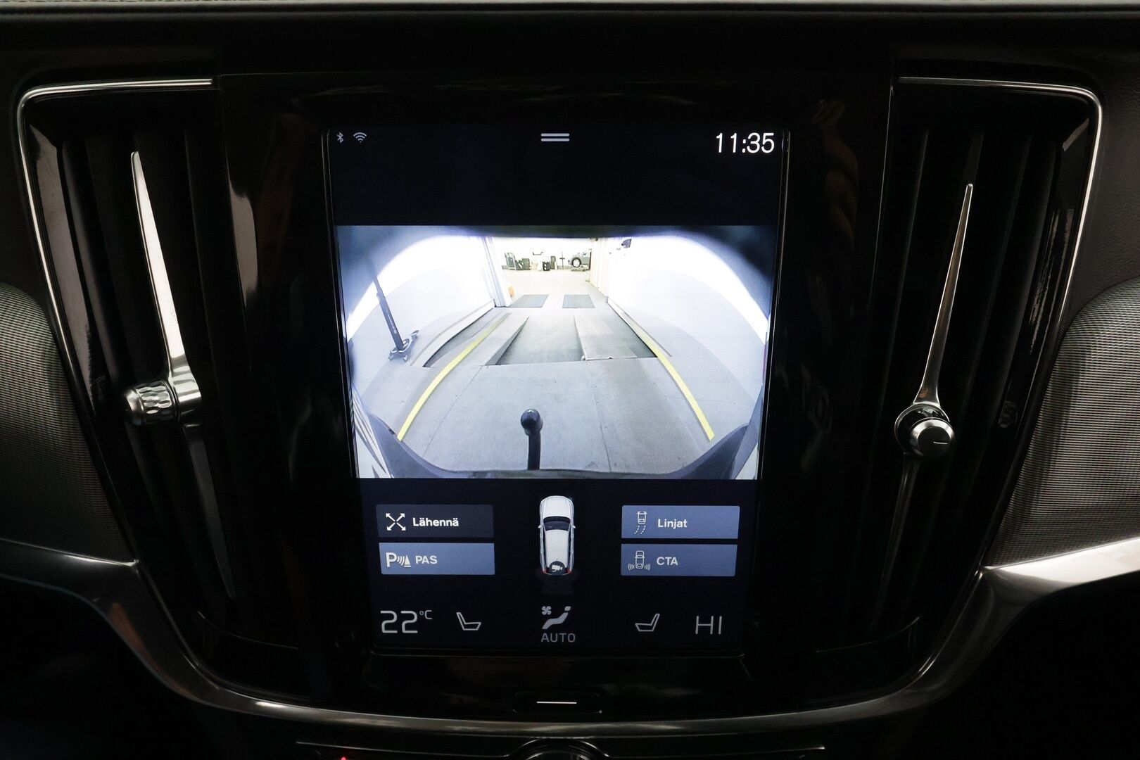 Volvo V90 2017 D5 AWD Inscription aut - | ACC | Webasto | Koukku | HUD | Ilmastoidut muistipenkit | Panorama | P. Kamera |