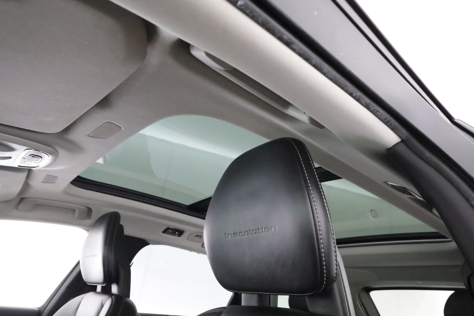 Volvo V90 2017 D5 AWD Inscription aut * ACC / Webasto / Koukku / HUD / Ilmastoidut muistipenkit / Panorama / P. Kamera * - Huippuvarusteet! / Ei Adblueta / Kahdet renkaat ja vanteet / Panorama / Nelialue ilmastointi / Penkinlämmittimet takana / - HULLUT AVAJAISHULINAT KORKOTARJOUS 3,29 %