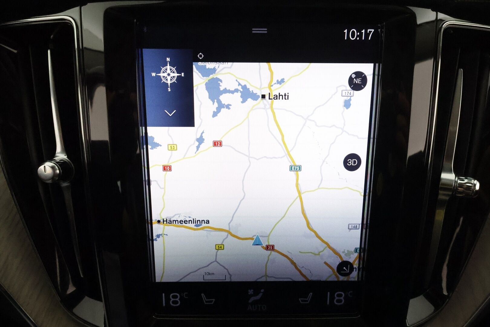 Volvo XC60 2019 T8 AWD Inscription aut **Panorama / Adapt.vakkari / Pa-lämmitin / Koukku / Full LED / Muistipenkki / Keyless / P.kamera** - 3,99 % KORKOTARJOUS TÄHÄN AUTOON - Suomi-auto / Merkkihuollettu 
