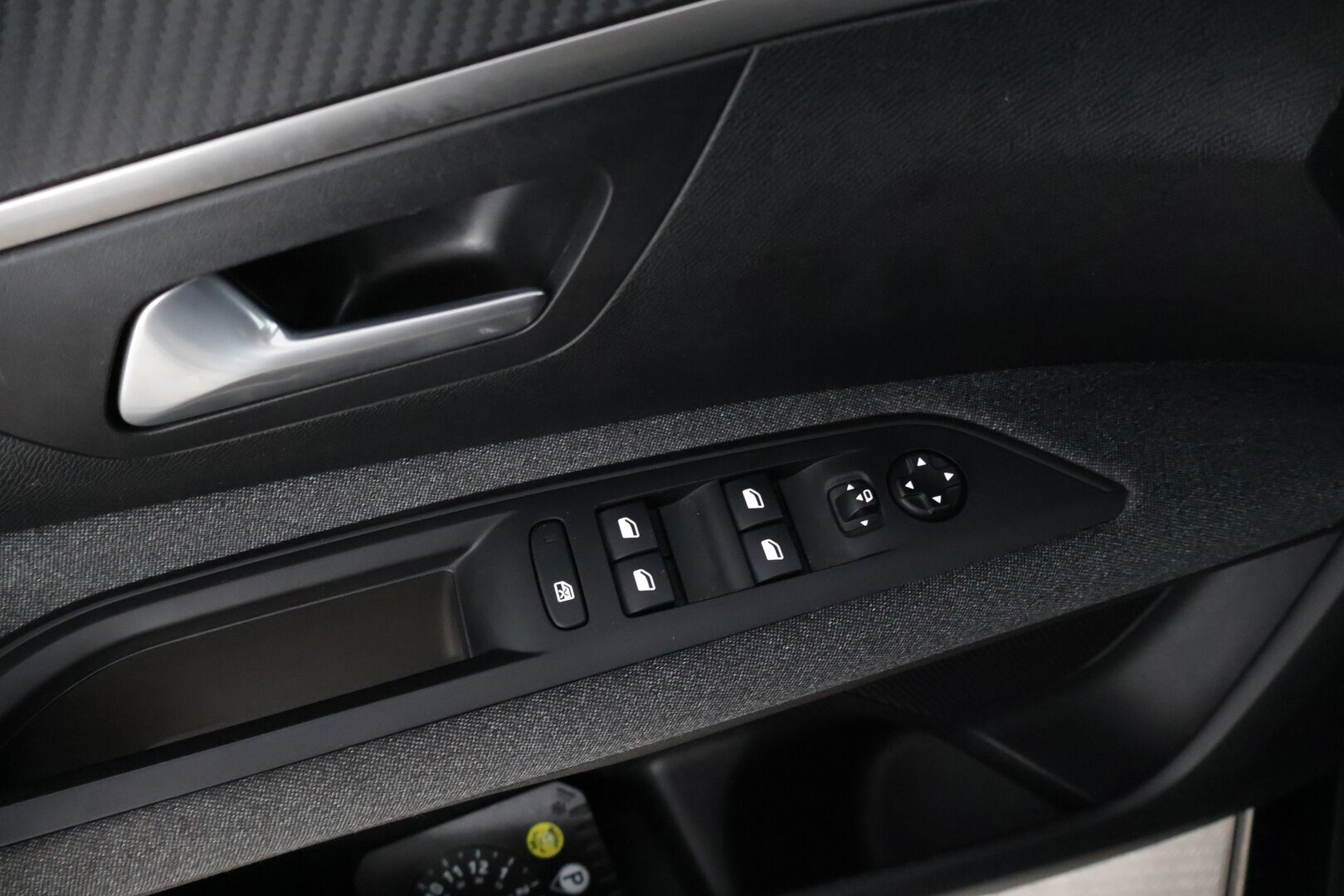 Peugeot 3008 2019 Active PureTech 130 EAT8 *Suomi-auto / LED-valot / Juuri huollettu*