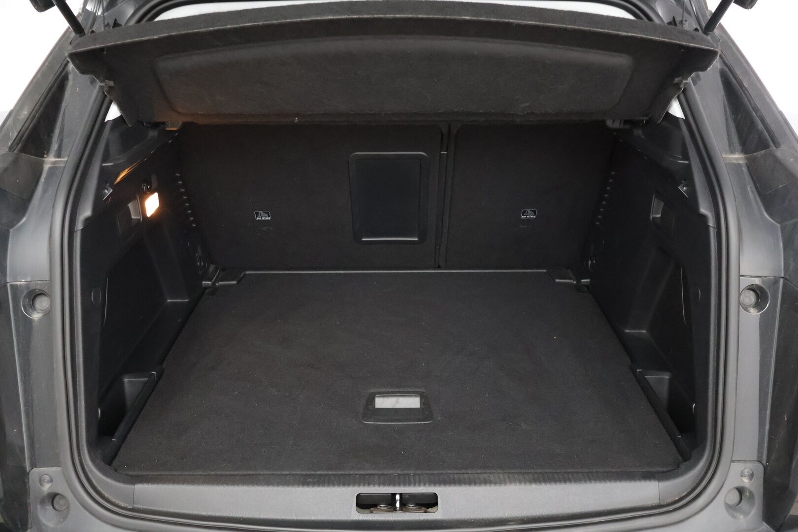 Peugeot 3008 2019 Active PureTech 130 EAT8 *Suomi-auto / LED-valot / Juuri huollettu*