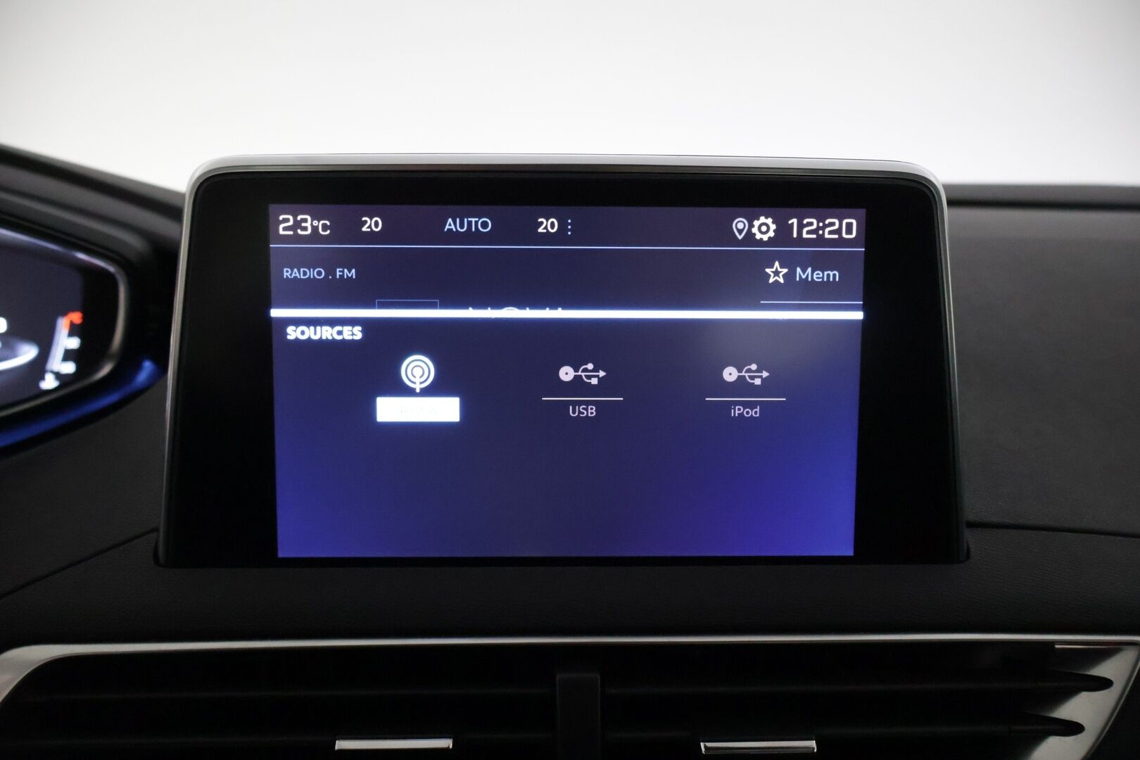 Peugeot 3008 2019 Active PureTech 130 EAT8 *Suomi-auto / LED-valot / Juuri huollettu*