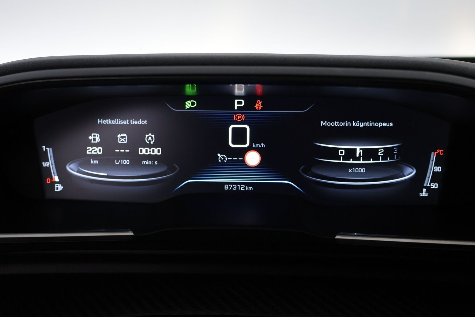 Peugeot 508 2019 Active BlueHDi 130 EAT8-automaatti - | Suomiauto | Vetokoukku | Lohkolämmitin | Vakkari | Jakopää tehty | Facelift | Metalliväri | Katso hinta!
