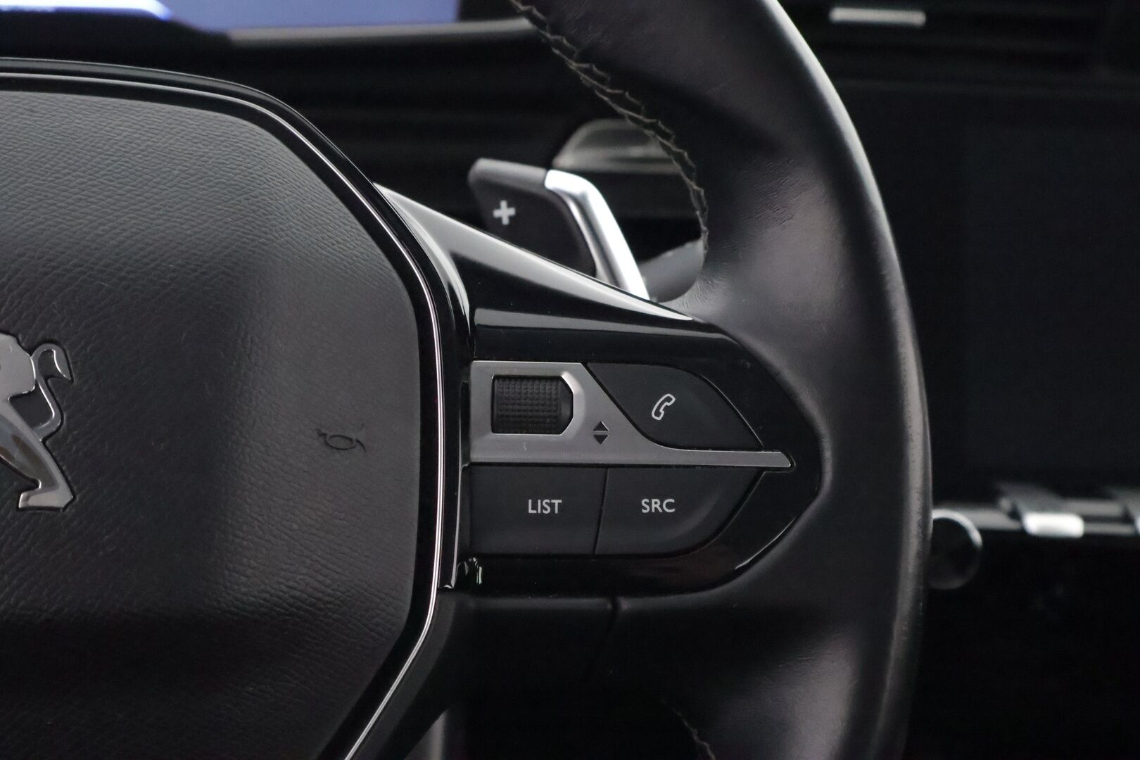 Peugeot 508 2019 Active BlueHDi 130 EAT8-automaatti * Suomiauto / Vetokoukku / Vakkari / Jakopää tehty / Huippusiisti! - Facelift / Metalliväri / Peruutustutka!