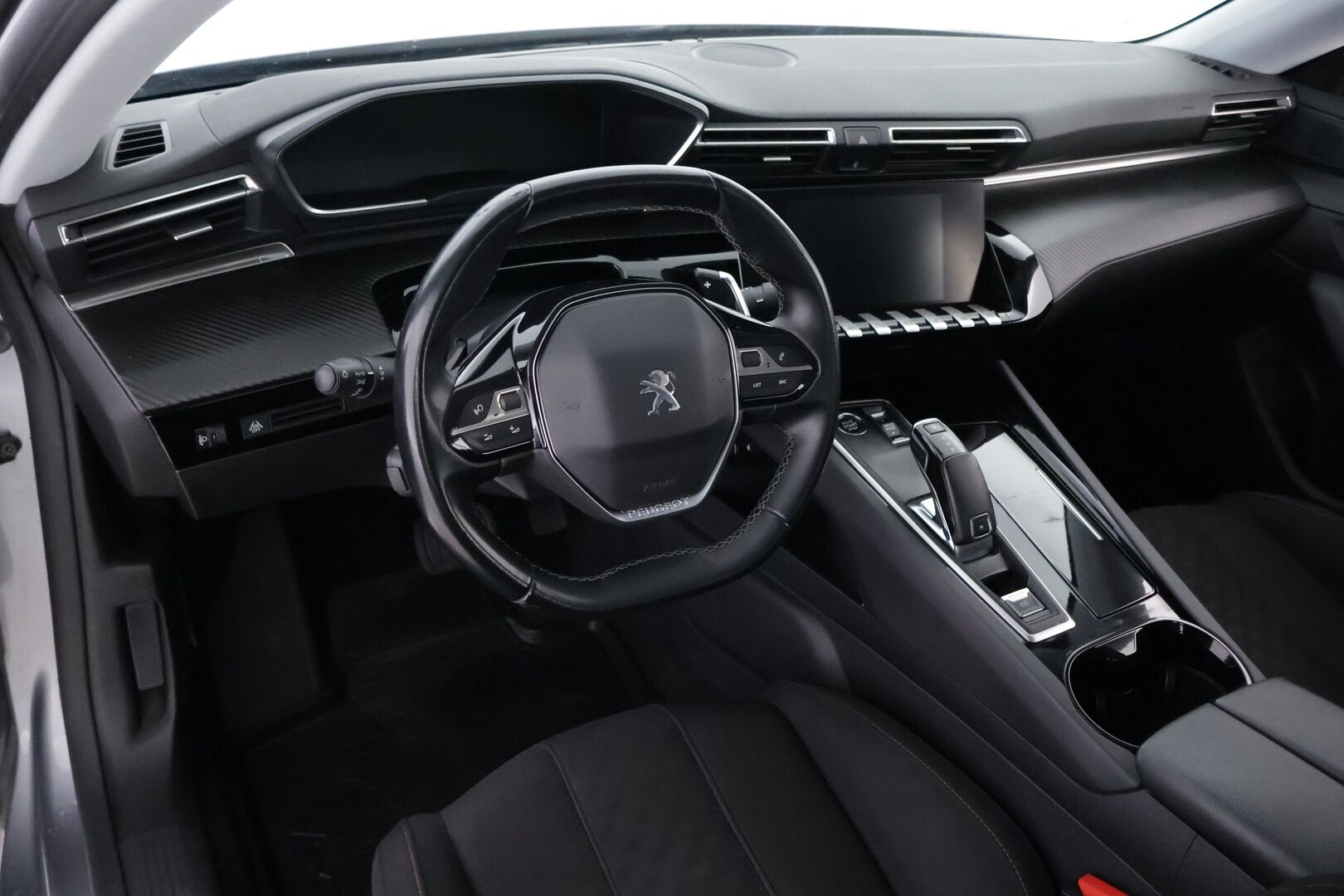 Peugeot 508 2019 Active BlueHDi 130 EAT8-automaatti - | Suomiauto | Vetokoukku | Lohkolämmitin | Vakkari | Jakopää tehty | Facelift | Metalliväri | Katso hinta!