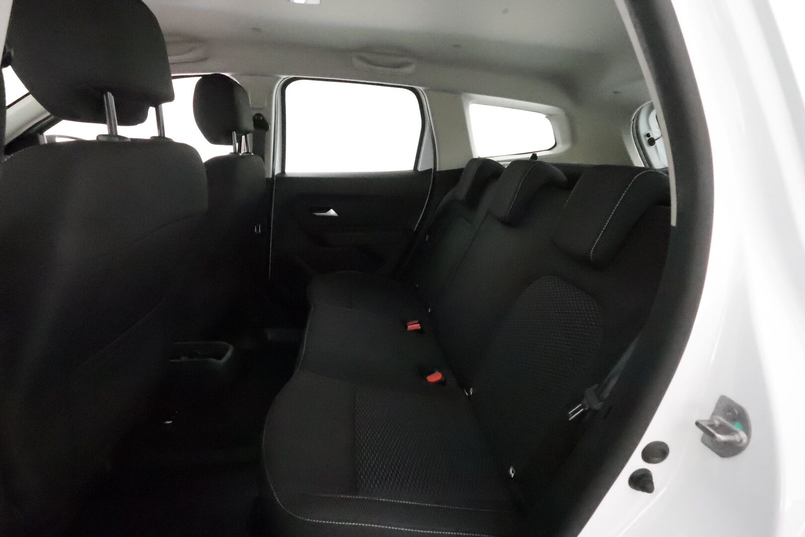 Dacia Duster 2019 Blue dCi 115 4x4 Comfort **Webasto / Vakkari / Koukku / Ilmastointi / Radio** - 1.Om Suomi-auto / Juuri huollettu&katsastettu / Penkinlämmittimet 