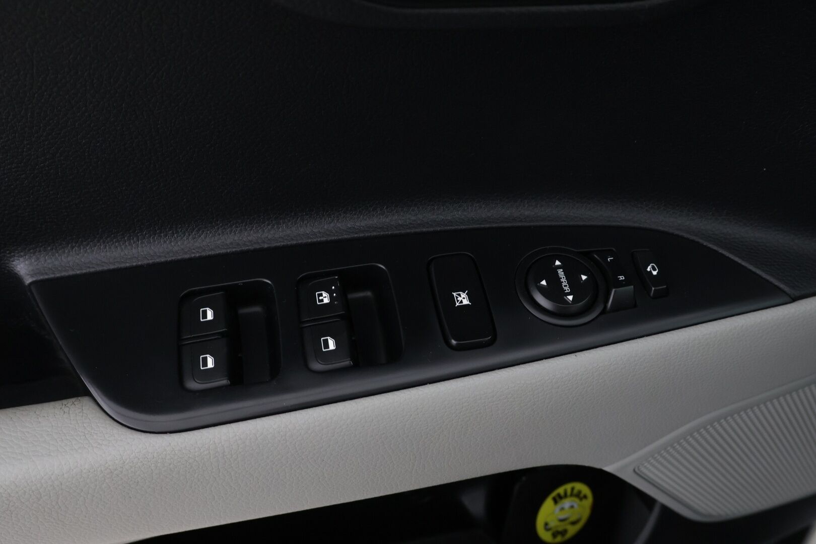 Kia Stonic 2019 1,0 T-GDI ISG 100hv EX EcoDynamics * Vakkari / Lohko / Ratinlämppäri / Tutkat * - *Todella kattavasti varusteltu ja juuri tehty iso huolto!* - HULLUT AVAJAISHULINAT KORKOTARJOUS 3,29 %