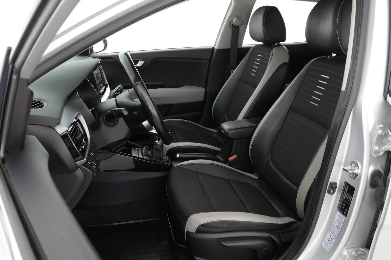 Kia Stonic 2019 1,0 T-GDI ISG 100hv EX EcoDynamics * Vakkari / Lohko / Ratinlämppäri / Tutkat * - | Juuri uusittu kytkin sekä turbo! | Peruutuskamera sekä tutka | Lämmitettävä ohjauspyörä | Lohkolämmitin |  