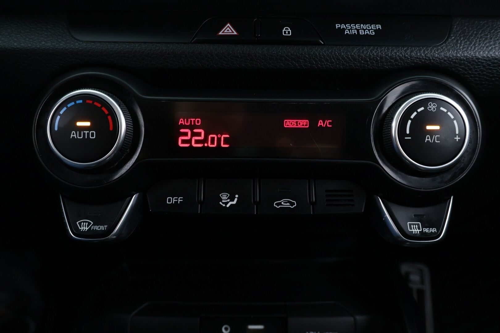 Kia Stonic 2019 1,0 T-GDI ISG 100hv EX EcoDynamics / Vakkari / Lohko / Ratinlämppäri / Tutkat / - *Tästä halpa ja käytännöllinen perheauto!*