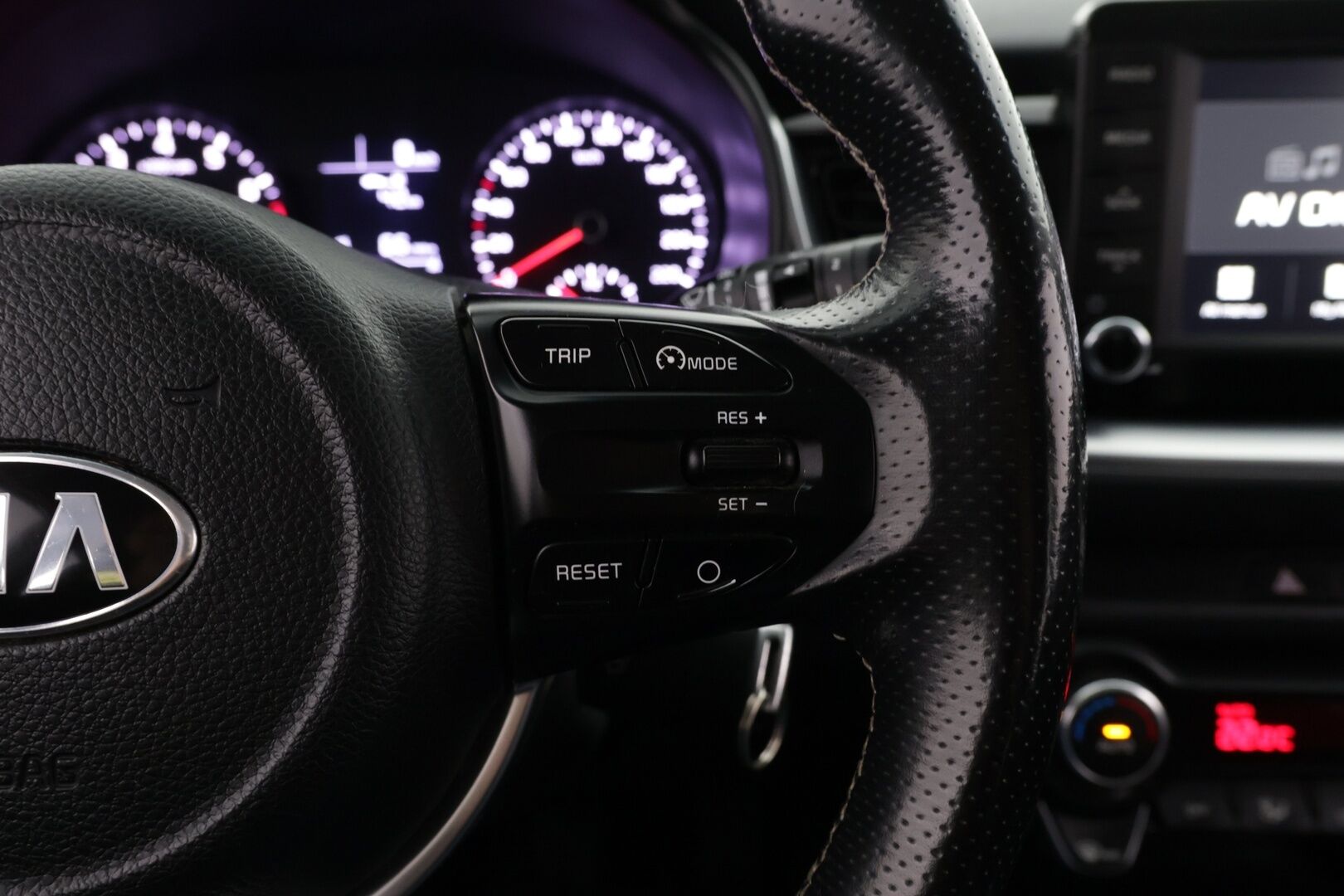 Kia Stonic 2019 1,0 T-GDI ISG 100hv EX EcoDynamics / Vakkari / Lohko / Ratinlämppäri / Tutkat / - *Tästä halpa ja käytännöllinen perheauto!*