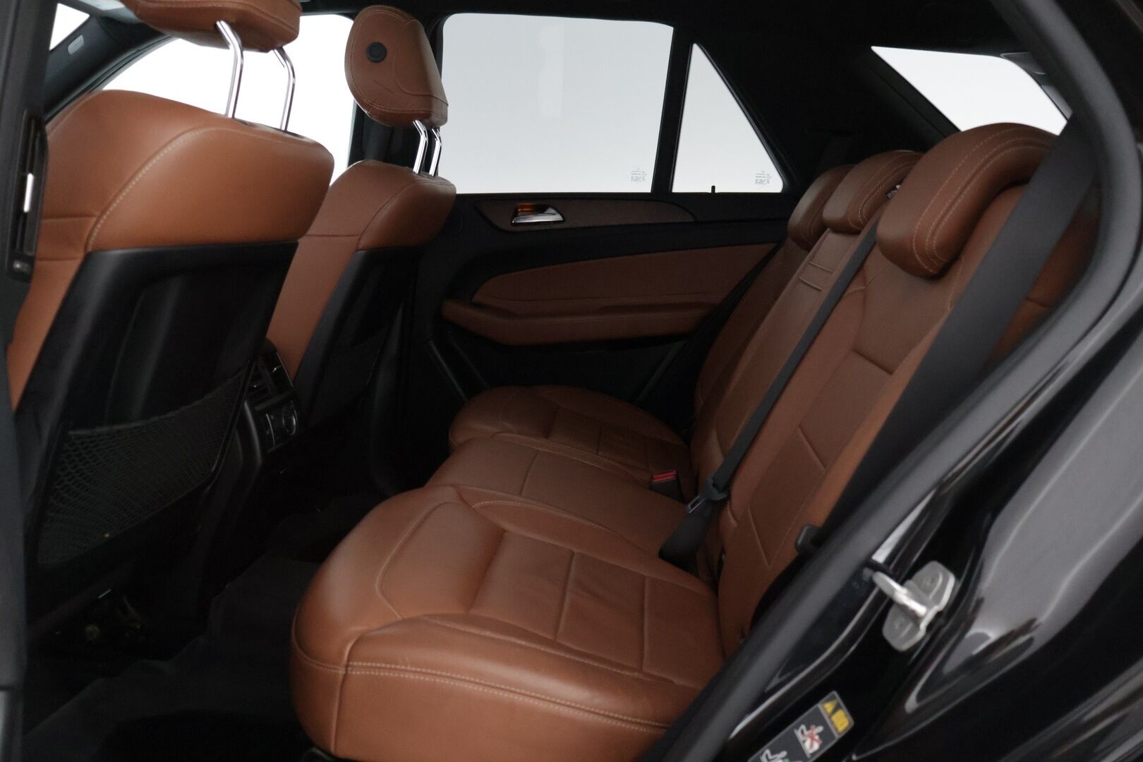 Mercedes-Benz GLE 2016 GLE 500 e 4MATIC Farmari (AC) 5ov 2996cm3 A * / 360kamera / Amg / Kattoluukku / Taittuva vetokoukku / Muistipenkit / Blis / Yms! / * Myydään huutokaupat.com:ssa! /* - Ryhdikäs 500 Gle / Hyvällä pidolla ollut & siistikuntoinen Suv! / Kahdet renkaat vanteilla yms! 