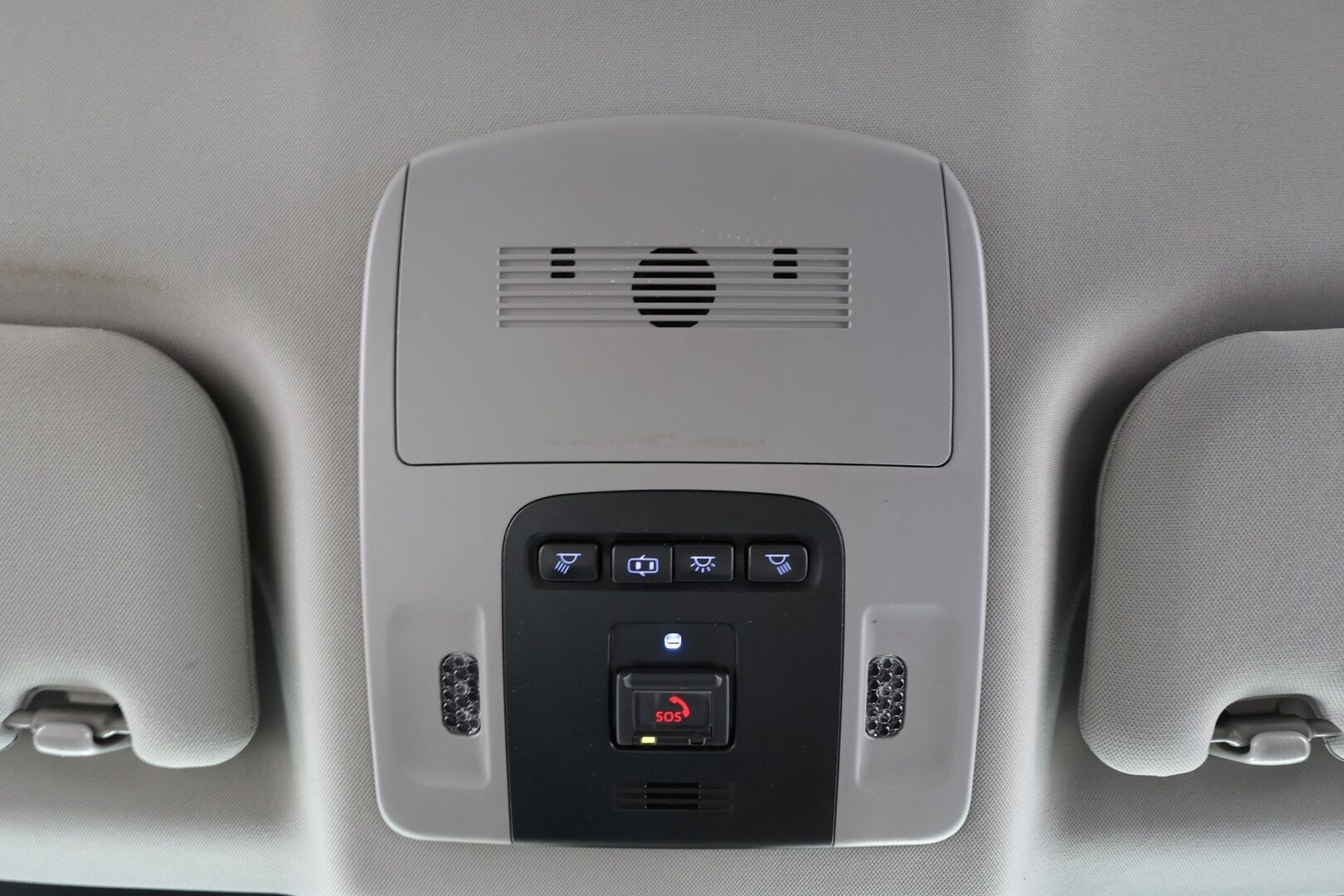 Toyota Camry 2019 2,5 Hybrid Active * ACC / Kaistavahti / Lohko+Sisä / Navi / LED / P.Kamera / Keyless / Sähköpenkit / Nahat * - Suomi-auto / Kahdet renkaat aluvanteilla / Juuri katsastettu - HULLUT AVAJAISHULINAT KORKOTARJOUS 3,29 %