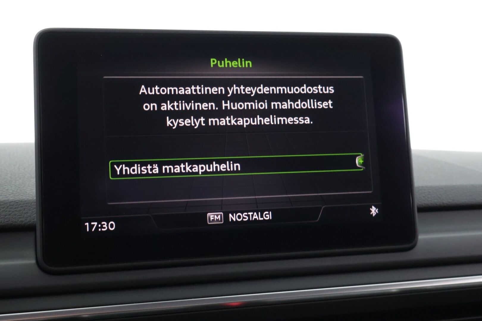 Audi A4 2019 Avant Business Comfort Edition 35 TFSI 110 kW MHEV S tronic *Webasto / Tehdaskoukku / LED / CarPlay & Android Auto / Sähkökontti* - Suomi-auto / 2x renkaat alkuperäisillä vanteilla - HULLUT JOULUT KORKOTARJOUS 2,49% 