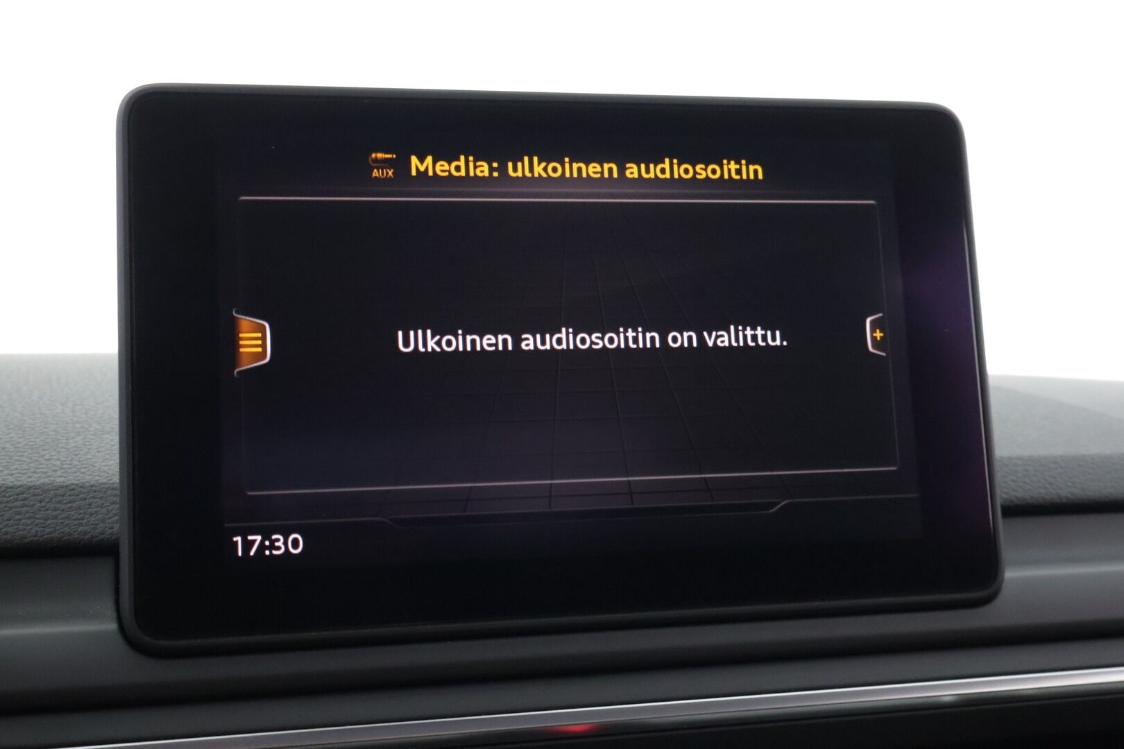 Audi A4 2019 Avant Business Comfort Edition 35 TFSI 110 kW MHEV S tronic *Webasto / Tehdaskoukku / LED / CarPlay & Android Auto / Sähkökontti* - Suomi-auto / 2x renkaat alkuperäisillä vanteilla - HULLUT JOULUT KORKOTARJOUS 2,49% 