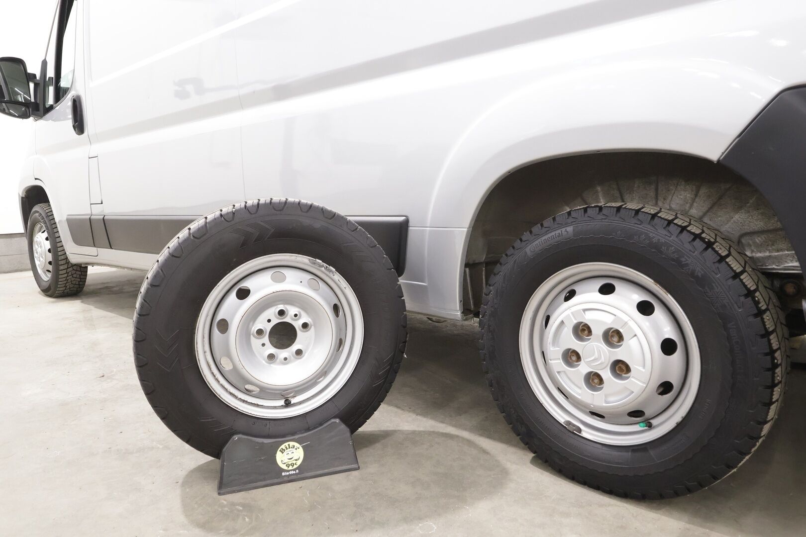 Citroen Jumper 2020 BlueHDi 140 35 L3H2 * Webasto / Vakkari / ALV / LED-lisävalo / Koukku / 2xRenkaat / Bluetooth * - Suomi-auto