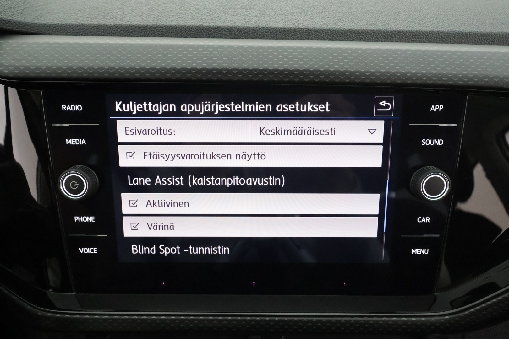 Volkswagen T-Cross 2020 Style 1,0 TSI 85 kW (115 hv) DSG * ACC / LED / Apple & Android / 1.Om Suomi-auto * - Kahdet renkaat