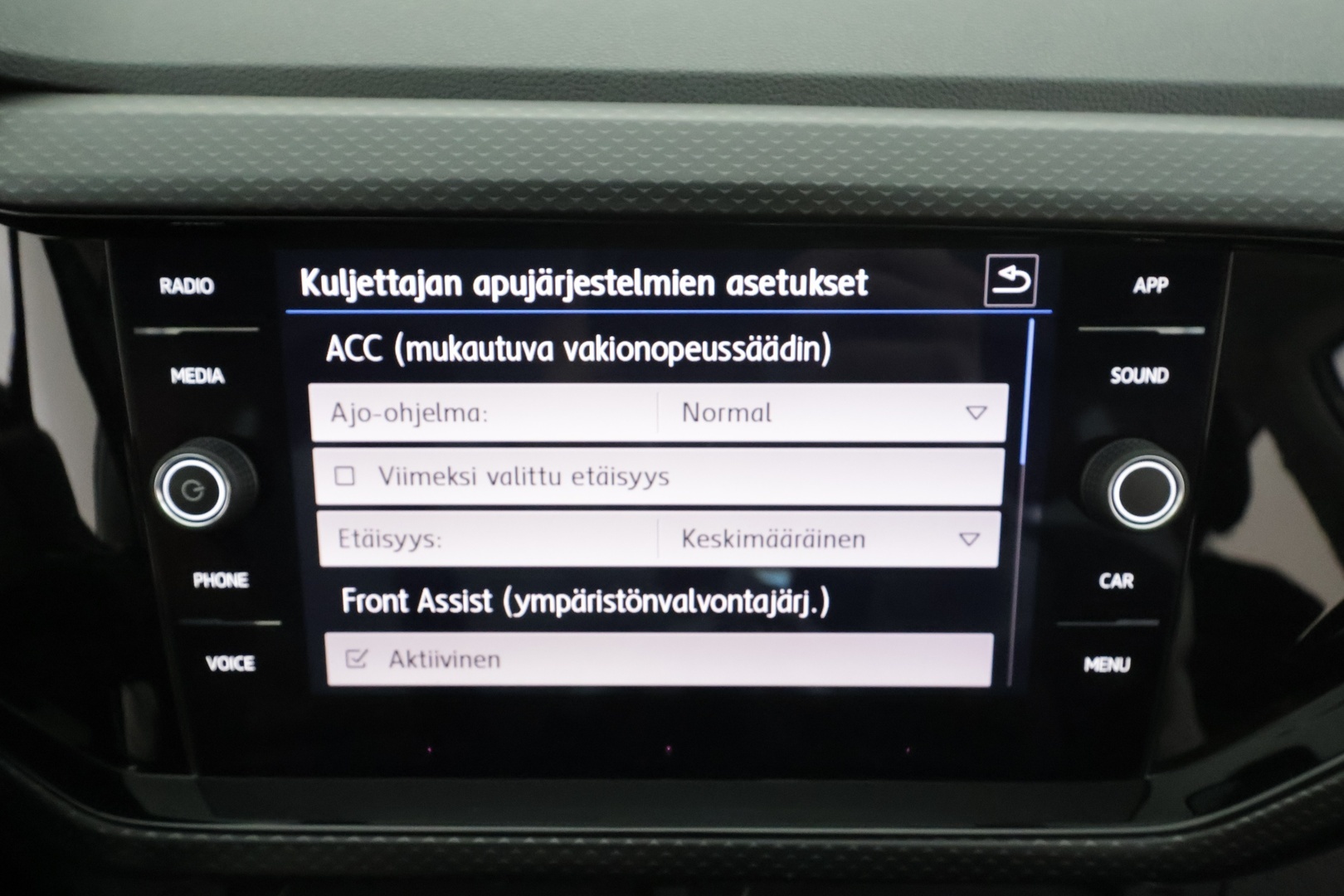 Volkswagen T-Cross 2020 Style 1,0 TSI 85 kW (115 hv) DSG * ACC / LED / Apple & Android / 1.Om Suomi-auto * - Kahdet renkaat