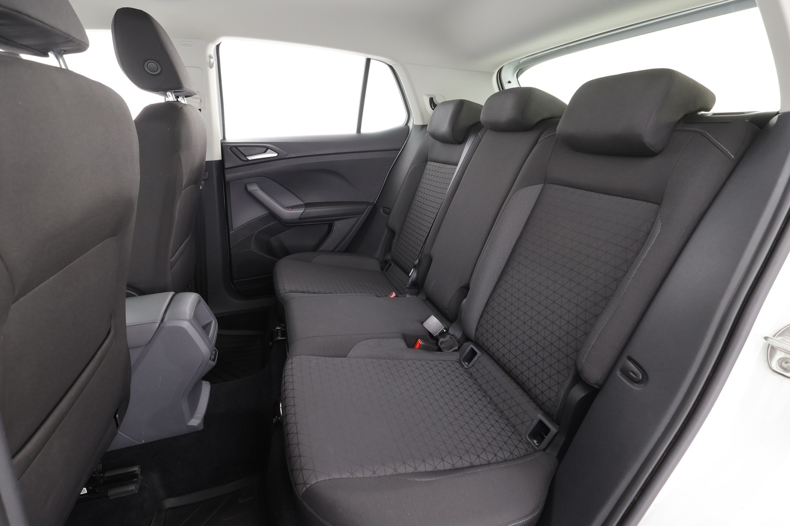 Volkswagen T-Cross 2020 Style 1,0 TSI 85 kW (115 hv) DSG * ACC / LED / Apple & Android / 1.Om Suomi-auto * - Kahdet renkaat