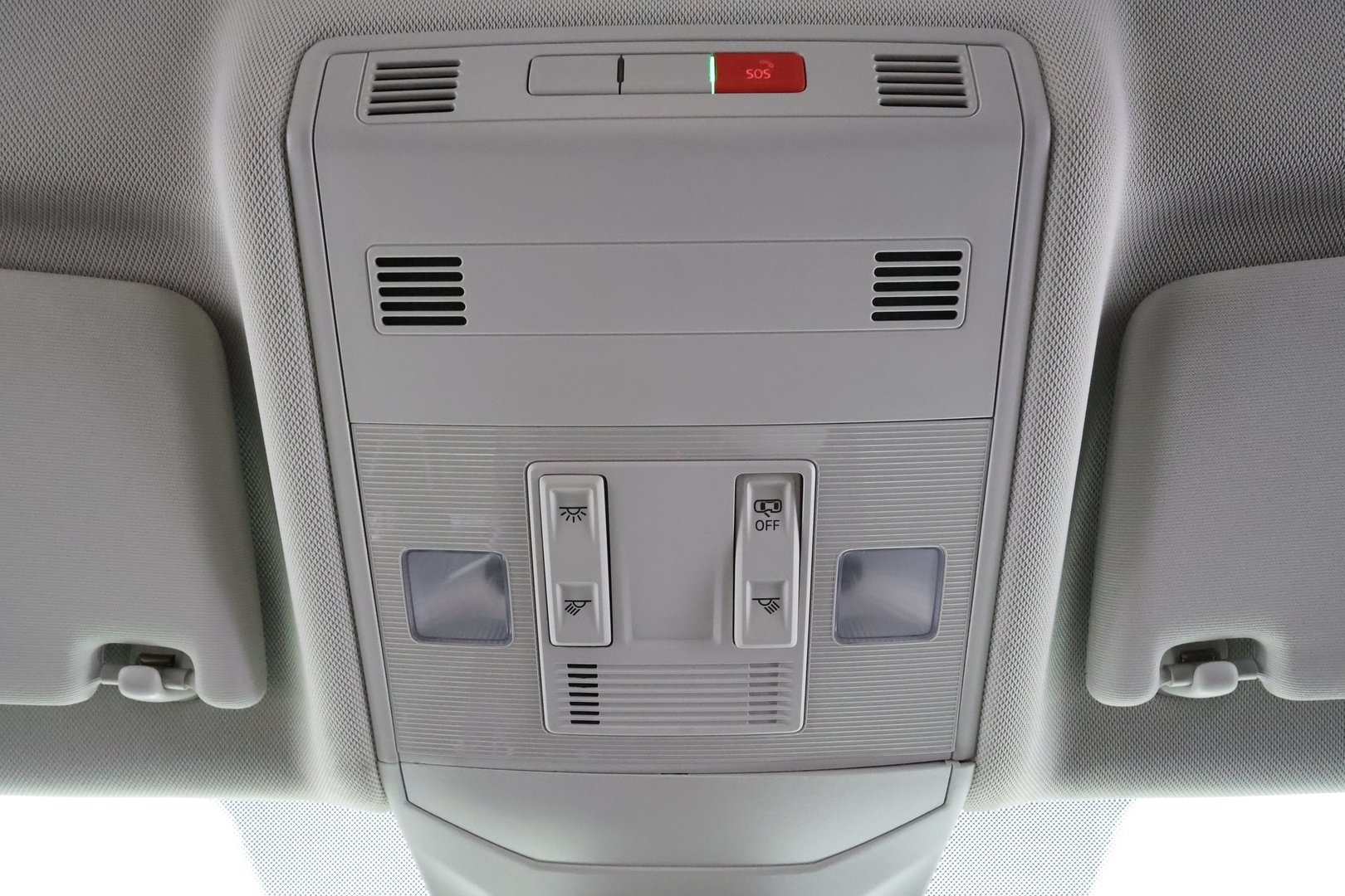 Volkswagen T-Cross 2020 Style 1,0 TSI 85 kW (115 hv) DSG * ACC / LED / Apple & Android / 1.Om Suomi-auto * - Kahdet renkaat