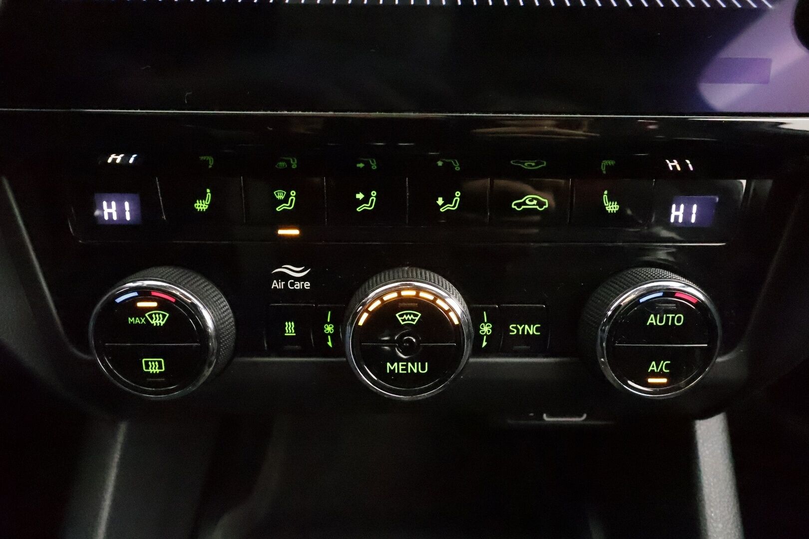 Skoda Octavia 2020 Combi 2,0 TSI RS BusinessLine DSG * ACC / Webasto / Muistipenkki / P.kamera / koukku/ LED  / Keyless / Navi* - 1.Om Suomi auto / Kahdet Renkaat - HULLUT JOULUT KORKOTARJOUS 2,49% 