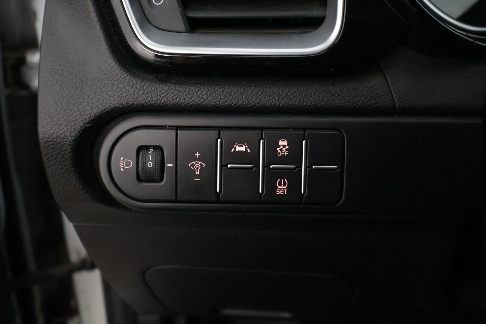 Kia XCEED 2020 1,4 T-GDI ISG 140hv LX DCT AT * P-kamera / Vakkari / Kaistallapitoavustin / AppleCarPlay / LED-valot * - 1 om. Suomi-auto / Kahdet renkaat Kian alumiinivanteilla! - HULLU BLACKWEEK KORKOTARJOUS 2,49%