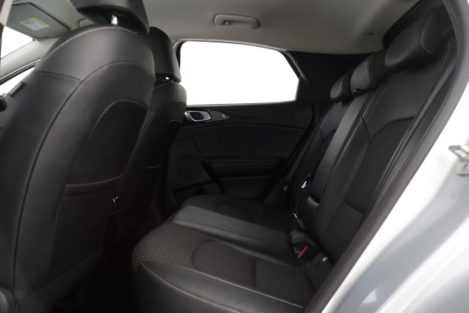 Kia XCEED 2020 1,4 T-GDI ISG 140hv LX DCT AT * P-kamera / Vakkari / Kaistallapitoavustin / AppleCarPlay / LED-valot * - 1 om. Suomi-auto / Kahdet renkaat Kian alumiinivanteilla! - HULLU BLACKWEEK KORKOTARJOUS 2,49%