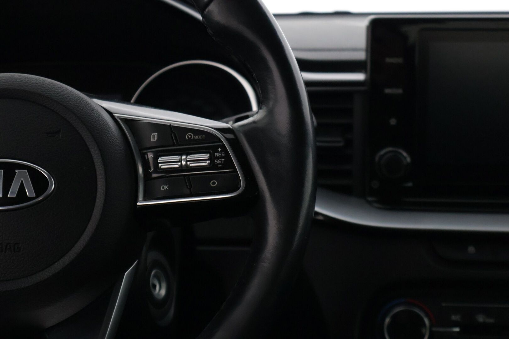 Kia XCEED 2020 1,4 T-GDI ISG 140hv LX DCT AT * P-kamera / Vakkari / Kaistavahti / AppleCarPlay / LED-valot * - 1 om. Suomi-auto / Kahdet renkaat Kian alumiinivanteilla!