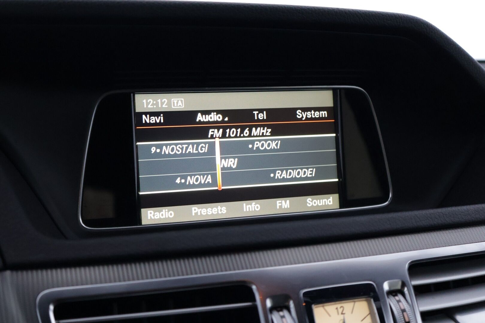 Mercedes-Benz E 2013 200 CDI BE T A Premium Business - | AMG sisä ja ulkopaketti | Ei AdBlue | Nahka -alcantara | Lohko+ sisähaara | Rattivaihteet | 7G-tronic |