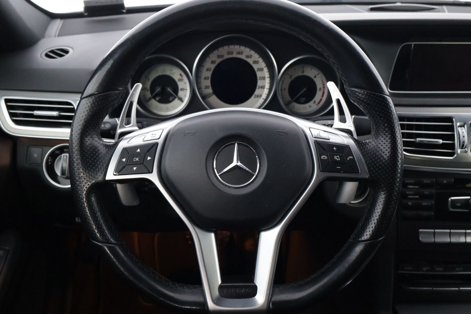 Mercedes-Benz E 2013 200 CDI BE T A Premium Business - | AMG sisä ja ulkopaketti | Ei AdBlue | Nahka -alcantara | Lohko+ sisähaara | Rattivaihteet | 7G-tronic |