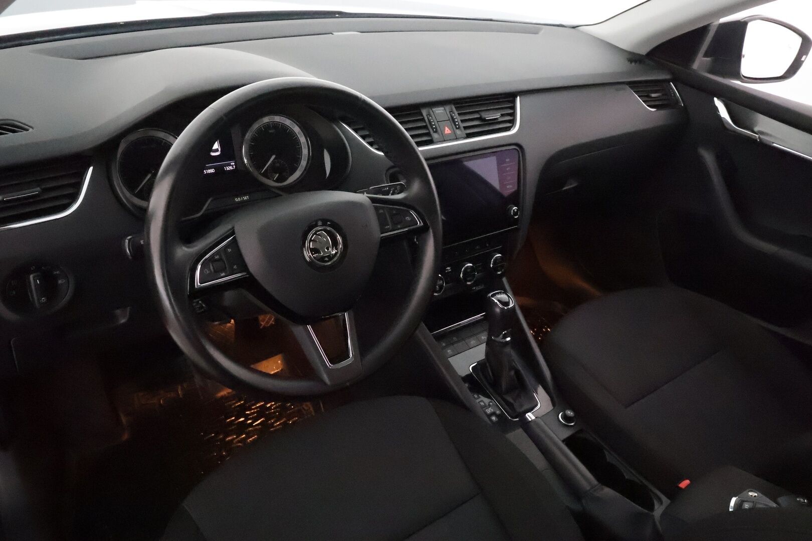 Skoda Octavia 2020 Combi 1,5 TSI Style BusinessLine DSG *ACC / Webasto / LED / Navi / KeylessGo / P.kamera* - Suomi-auto 